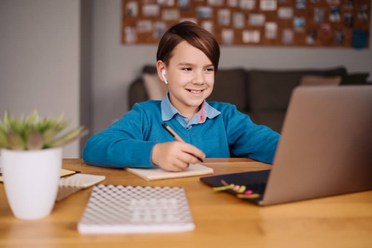 Online Matematik Eğitiminin Öğrencinin Başarısına Katkıları